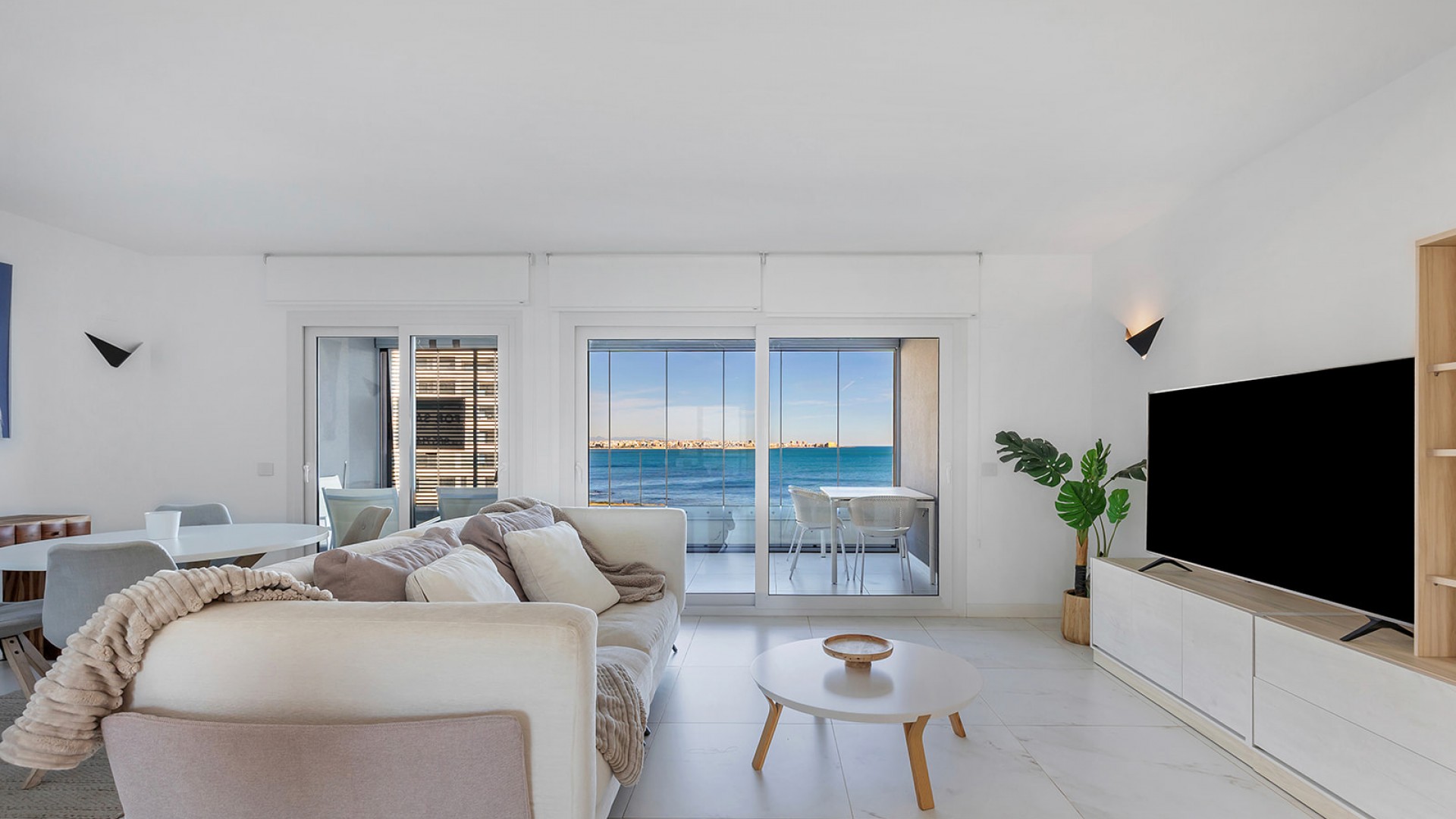 Sprzedaż - Apartament mieszkanie -
Torrevieja - Punta Prima