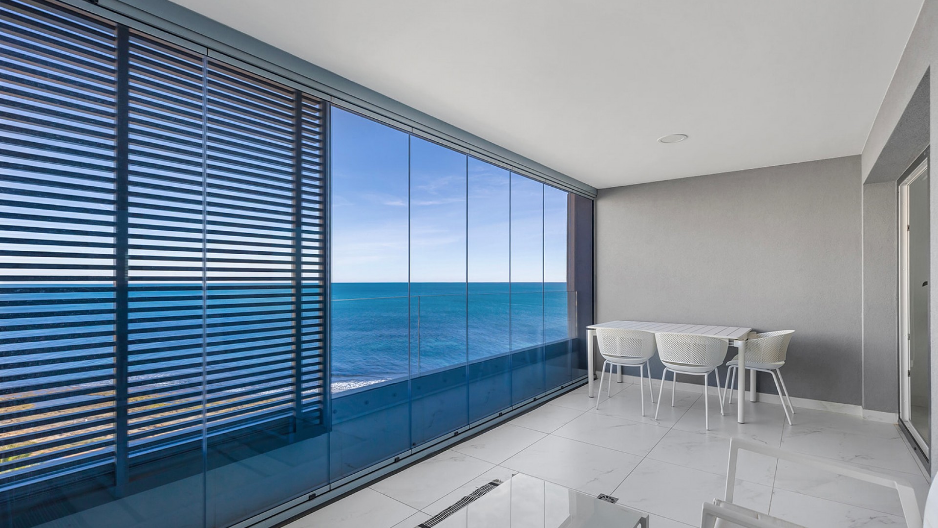 Sprzedaż - Apartament mieszkanie -
Torrevieja - Punta Prima