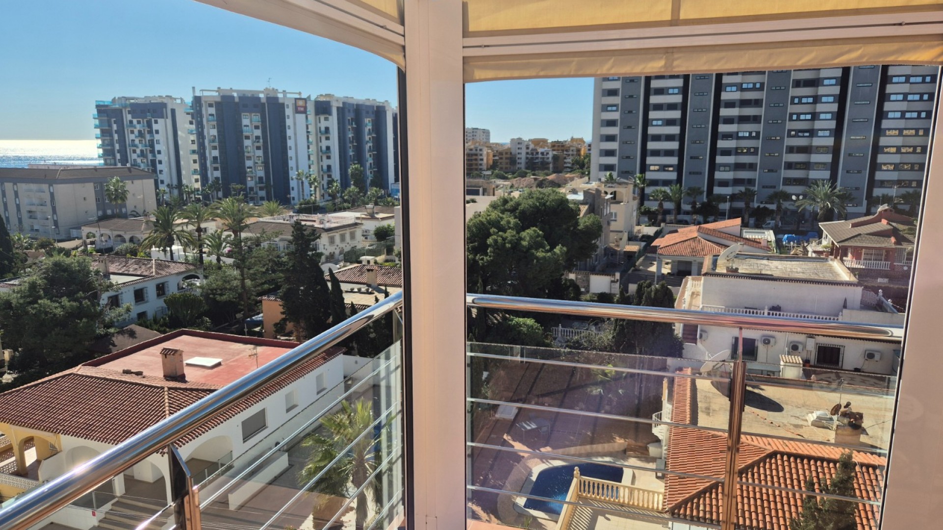 Sprzedaż - Apartament mieszkanie -
Torrevieja - Punta Prima