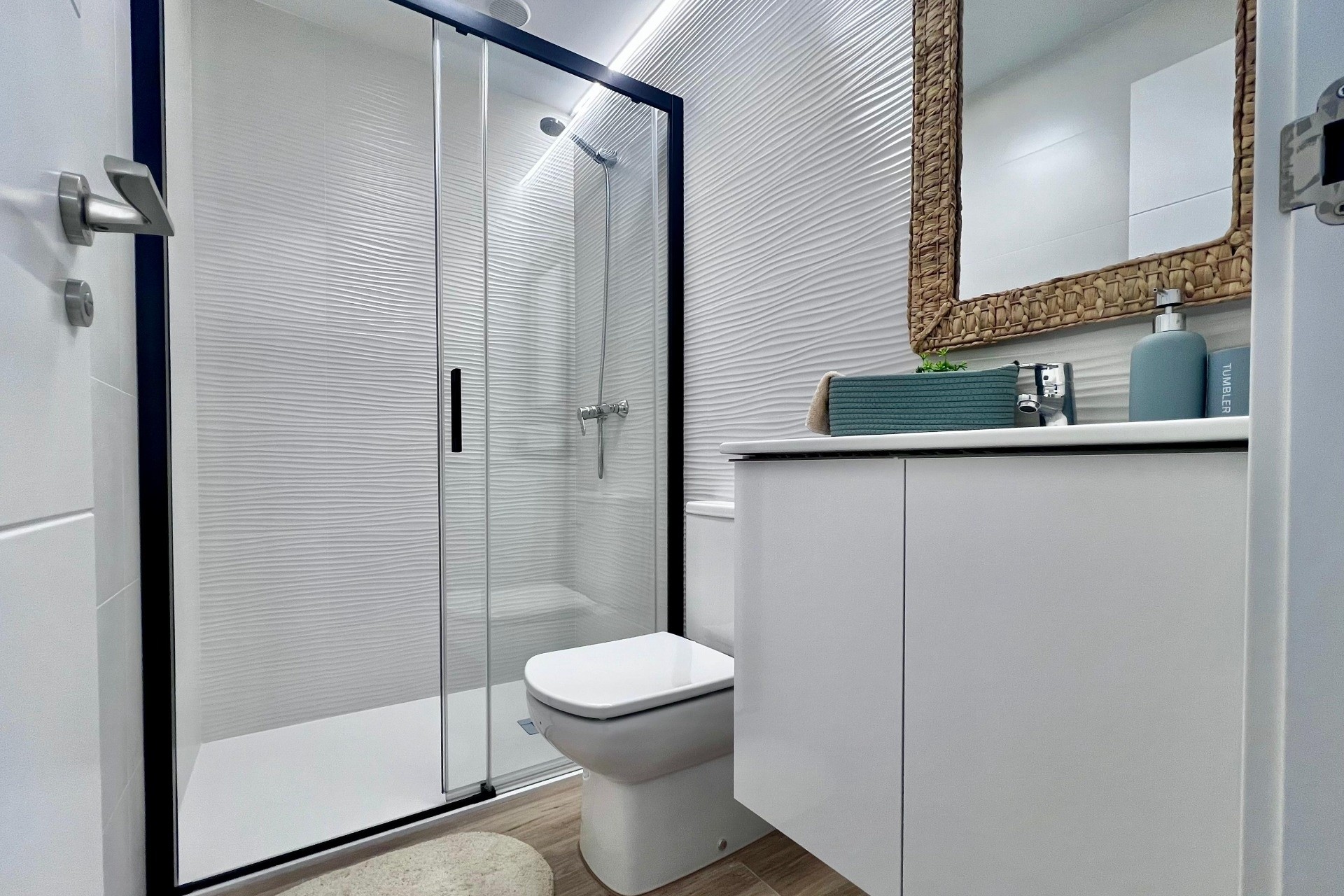 Sprzedaż - Apartament mieszkanie -
Torrevieja - Punta Prima