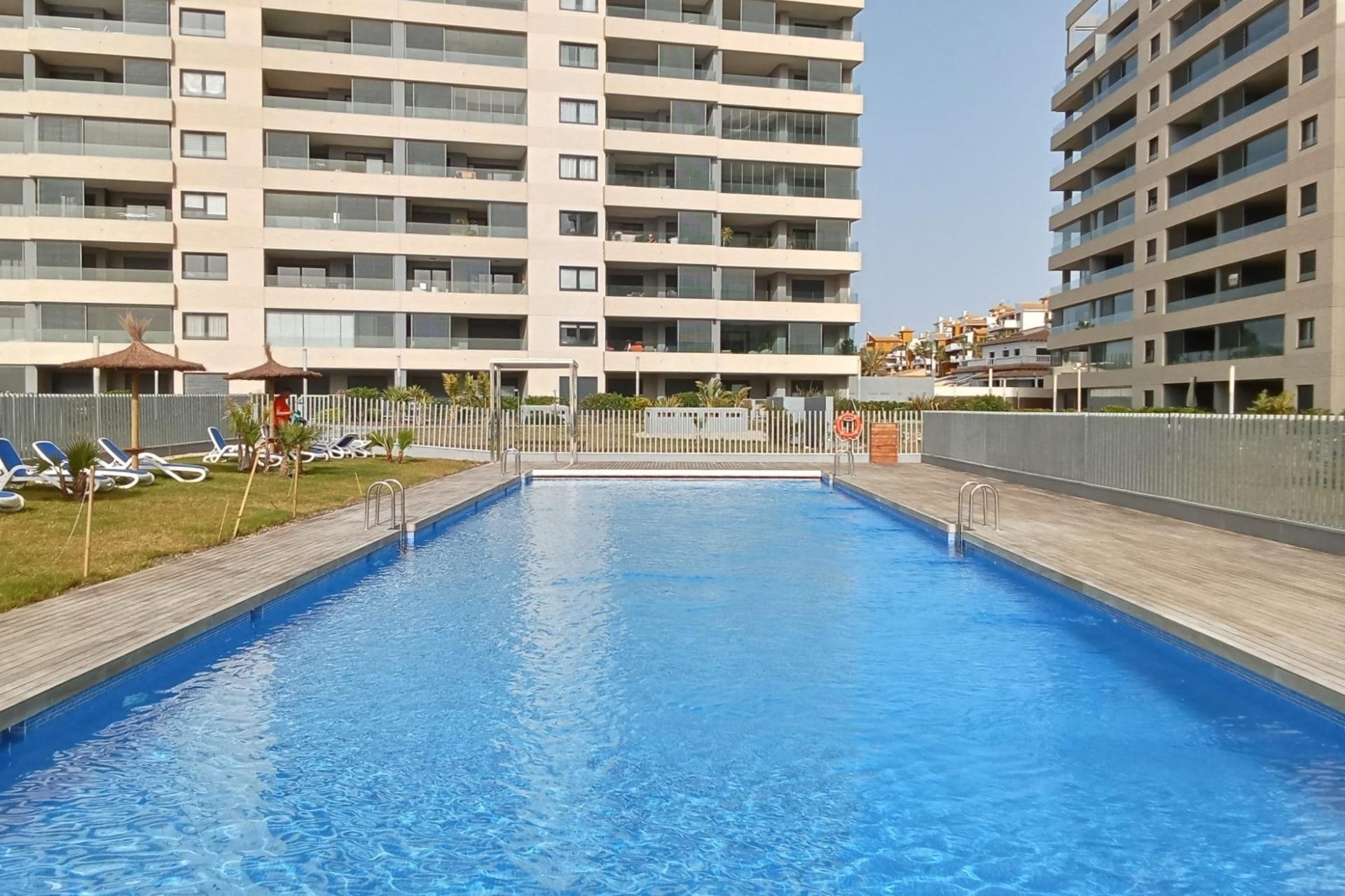 Sprzedaż - Apartament / Mieszkanie -
Torrevieja - Punta Prima