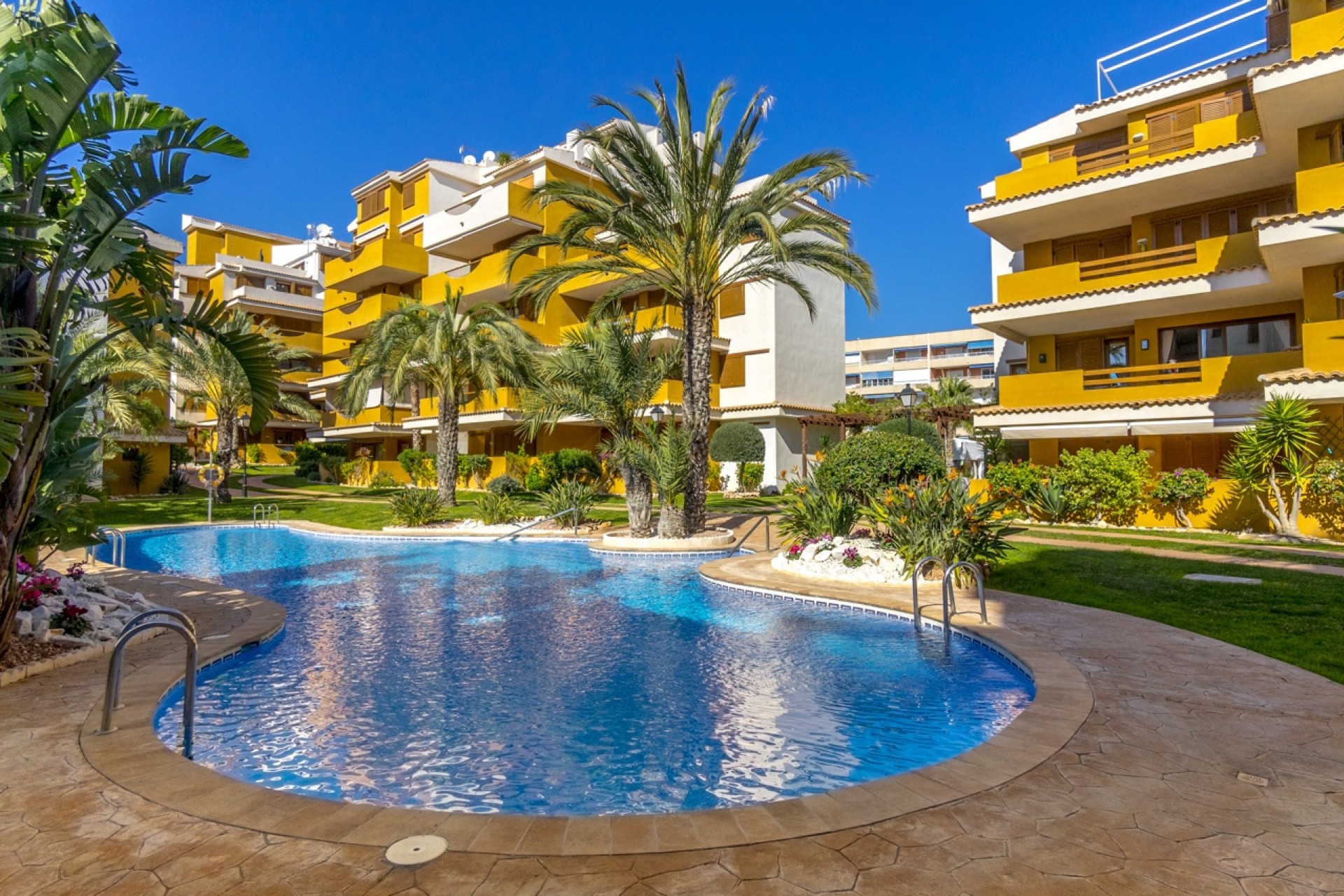 Sprzedaż - Apartament / Mieszkanie -
Torrevieja - Punta Prima