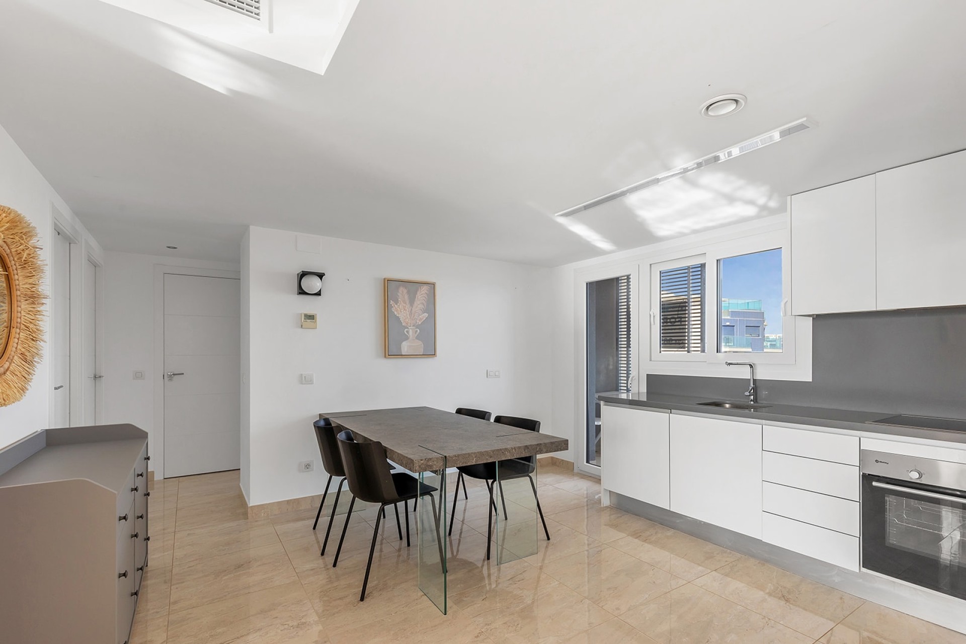 Sprzedaż - Apartament / Mieszkanie -
Torrevieja - Punta Prima