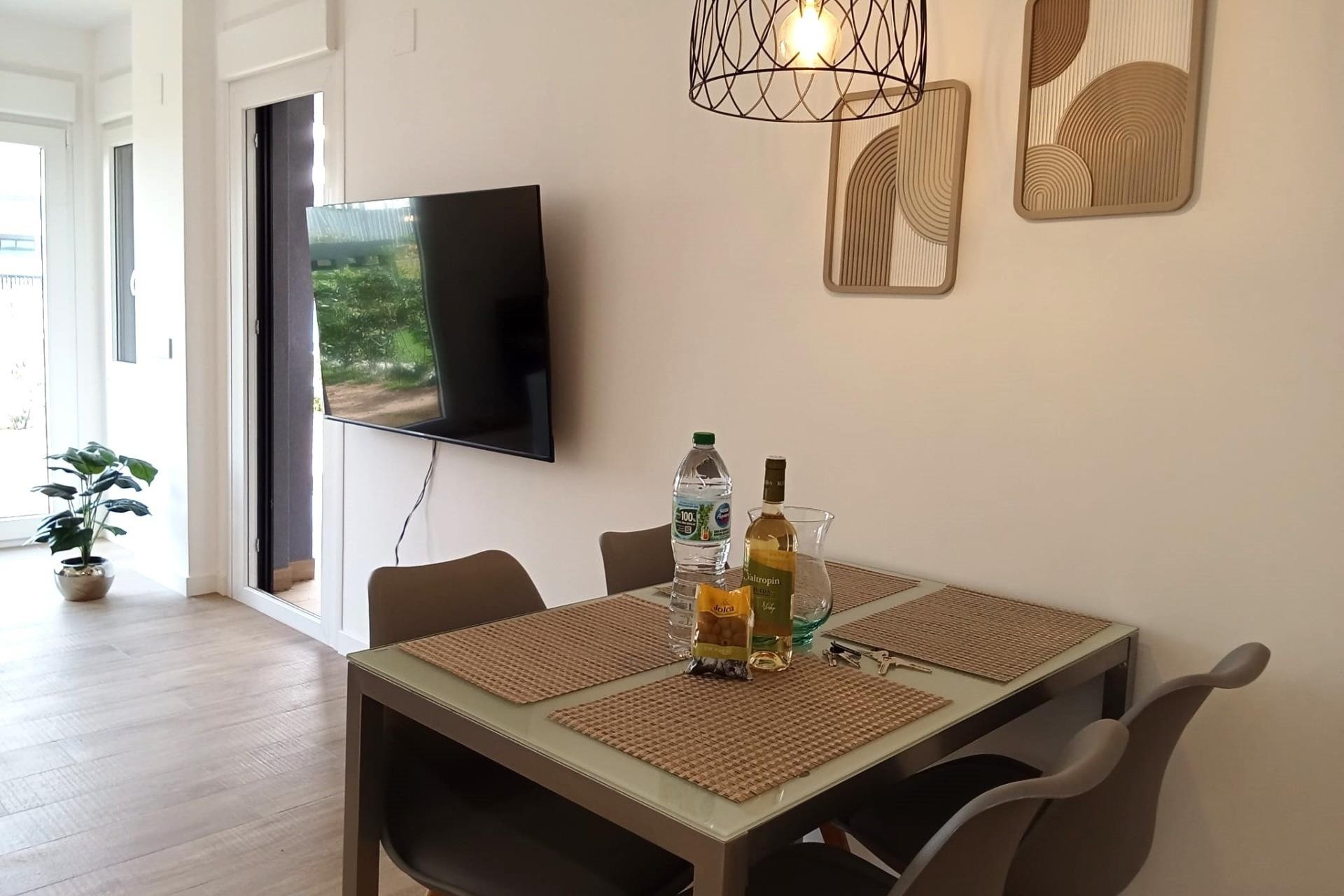 Sprzedaż - Apartament / Mieszkanie -
Torrevieja - Punta Prima