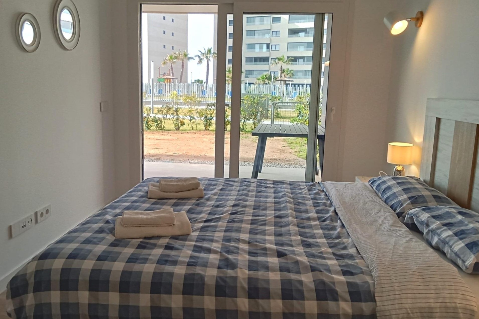 Sprzedaż - Apartament / Mieszkanie -
Torrevieja - Punta Prima