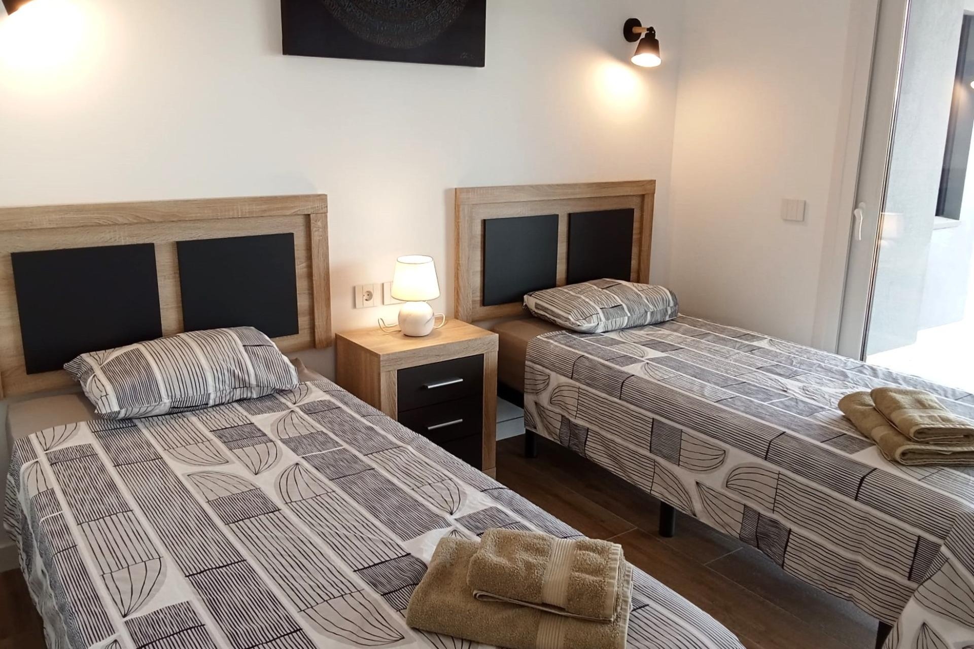 Sprzedaż - Apartament / Mieszkanie -
Torrevieja - Punta Prima