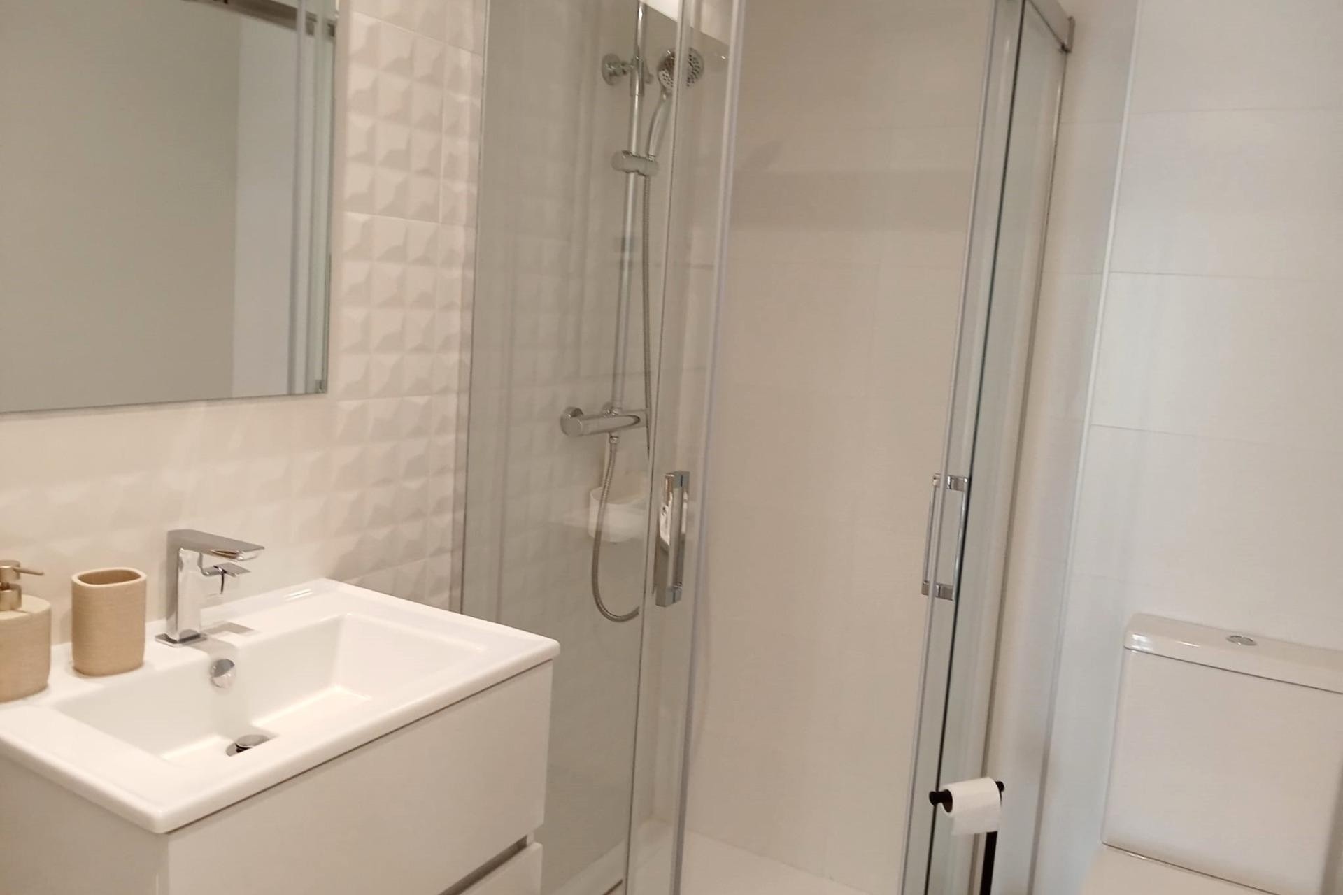 Sprzedaż - Apartament / Mieszkanie -
Torrevieja - Punta Prima