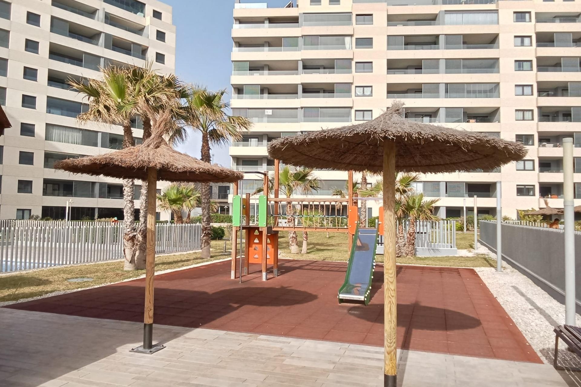 Sprzedaż - Apartament / Mieszkanie -
Torrevieja - Punta Prima