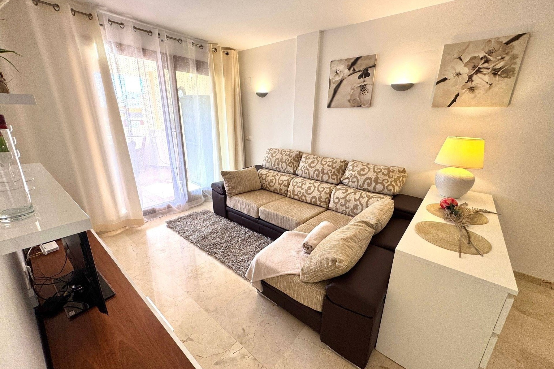 Sprzedaż - Apartament / Mieszkanie -
Torrevieja - Punta Prima