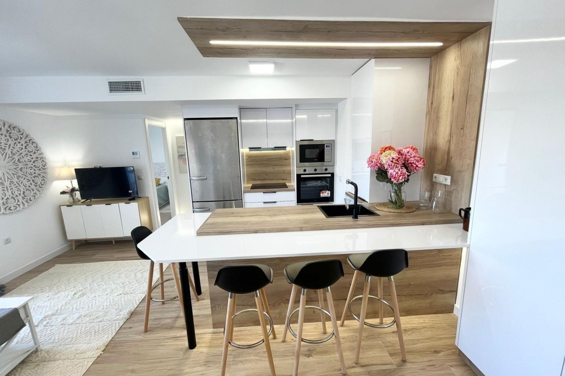 Sprzedaż - Apartament / Mieszkanie -
Torrevieja - Punta Prima