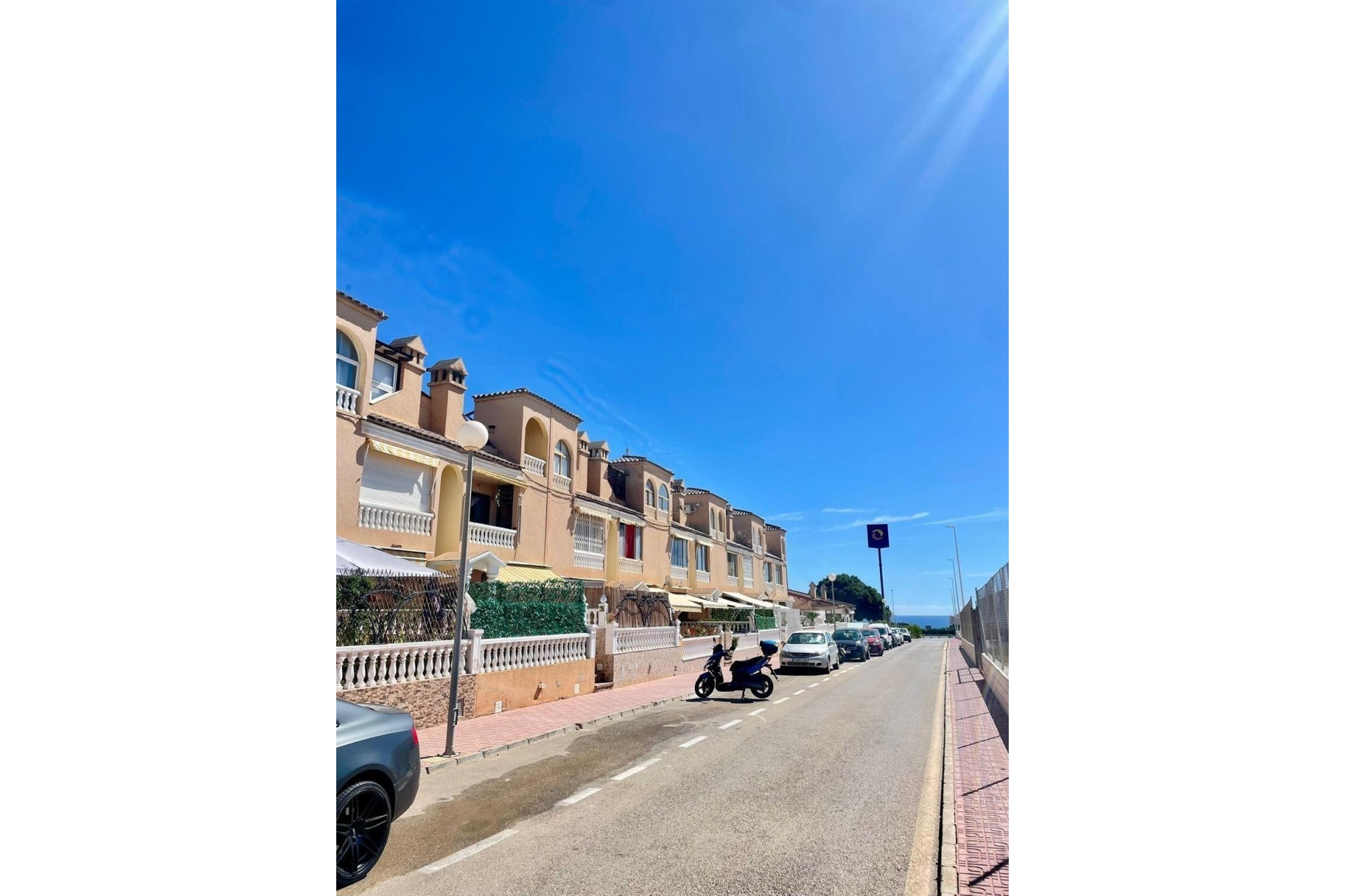 Sprzedaż - Apartament / Mieszkanie -
Torrevieja - Punta Prima