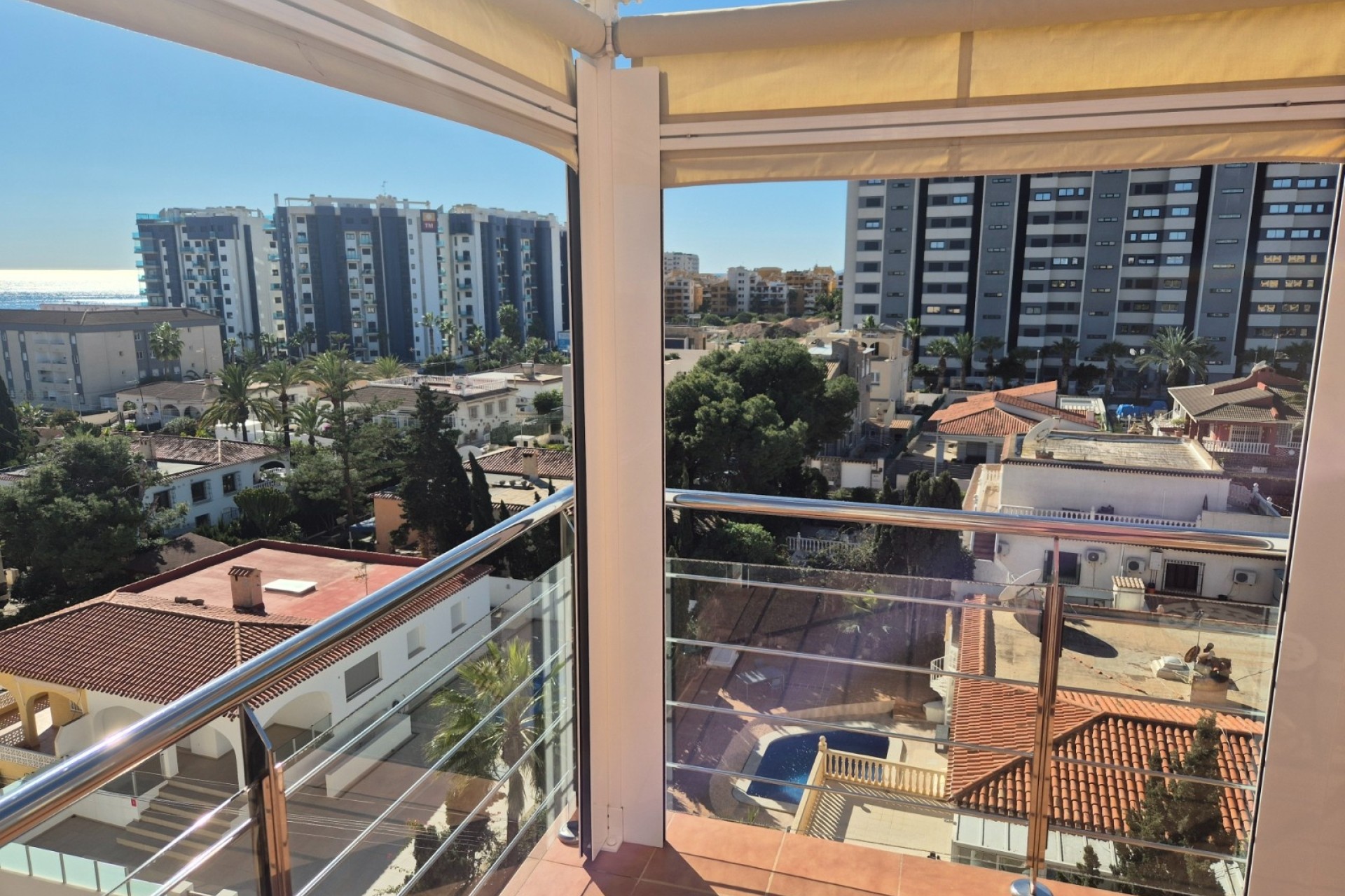 Sprzedaż - Apartament / Mieszkanie -
Torrevieja - Punta Prima