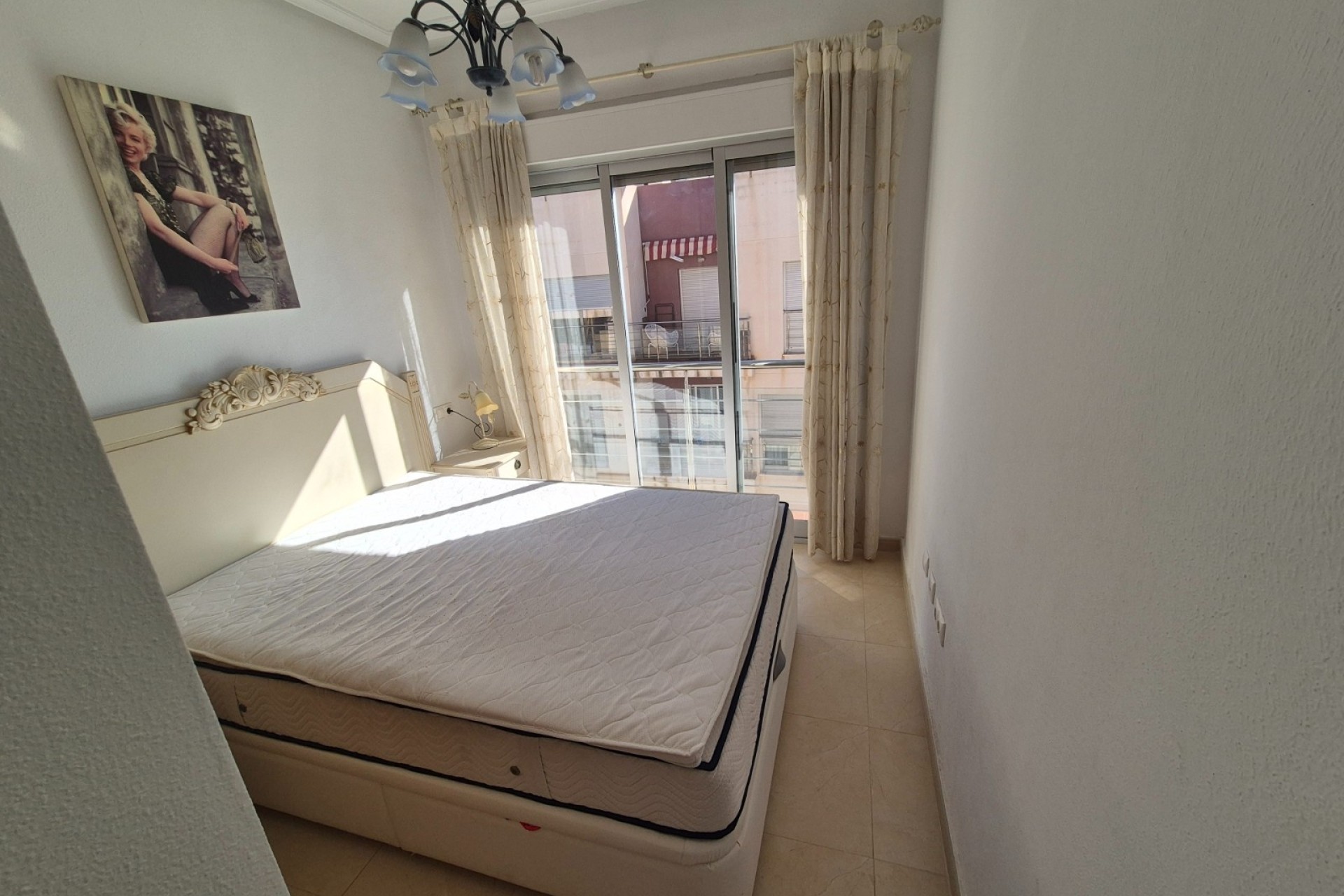 Sprzedaż - Apartament / Mieszkanie -
Torrevieja - Punta Prima