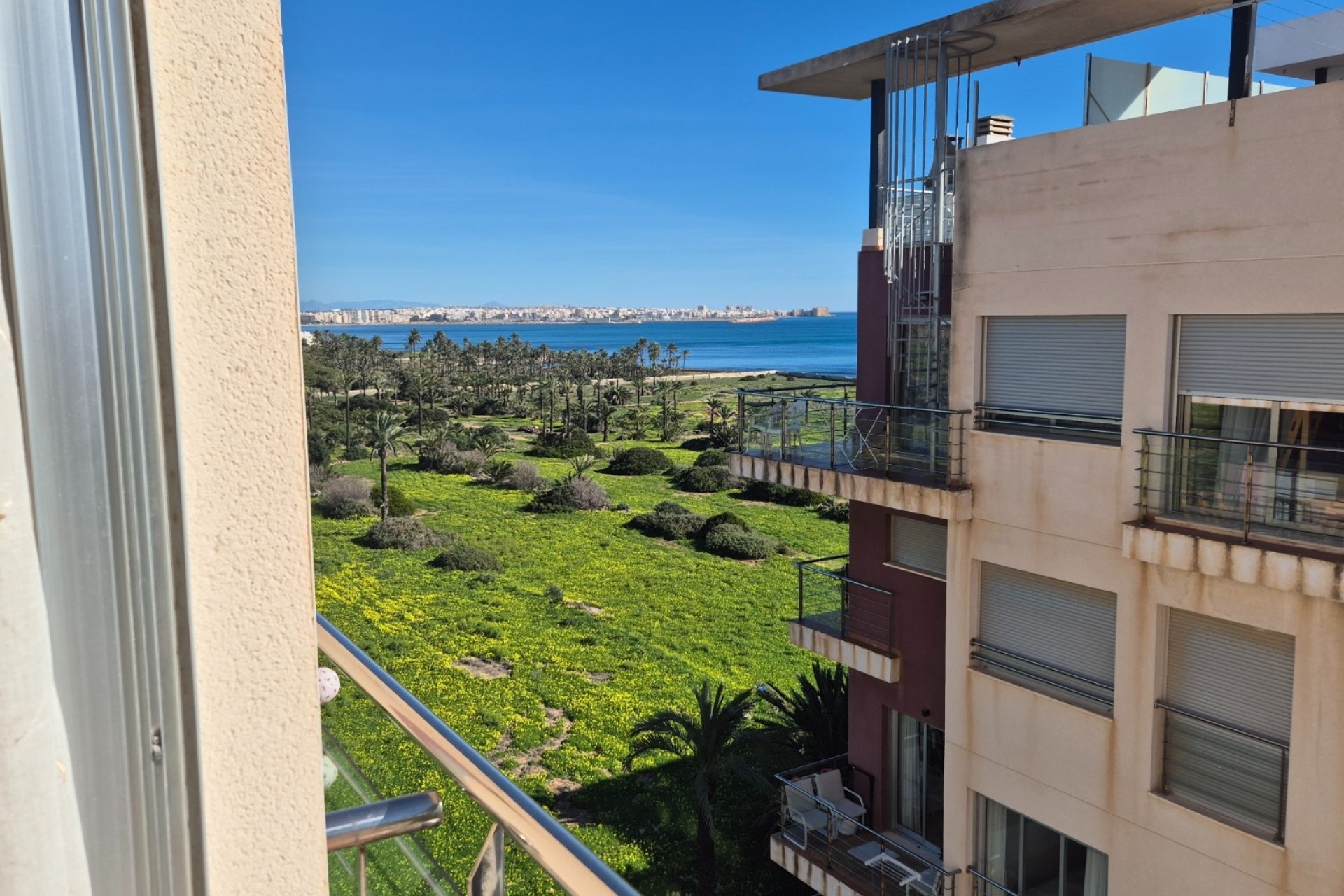 Sprzedaż - Apartament / Mieszkanie -
Torrevieja - Punta Prima