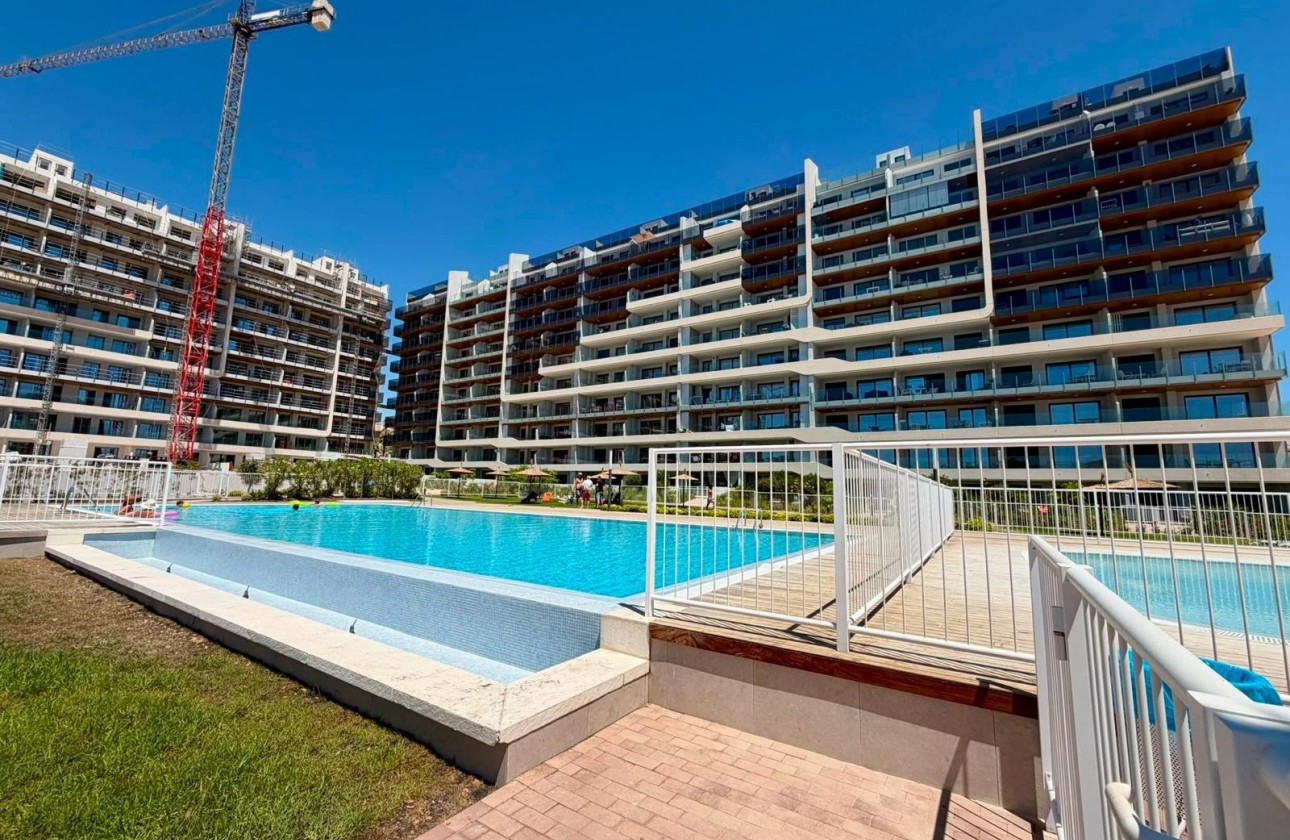 Sprzedaż - Apartament / Mieszkanie -
Torrevieja - Punta Prima