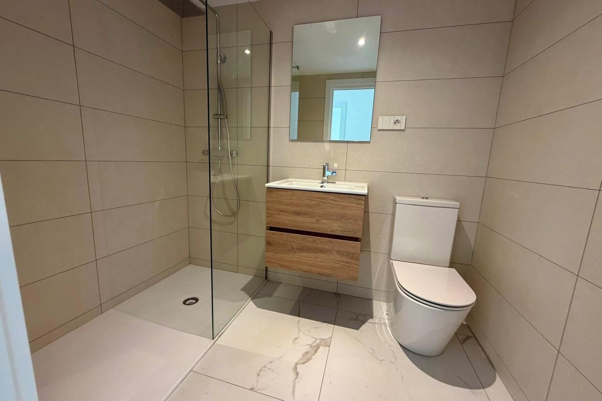 Sprzedaż - Apartament / Mieszkanie -
Torrevieja - Punta Prima
