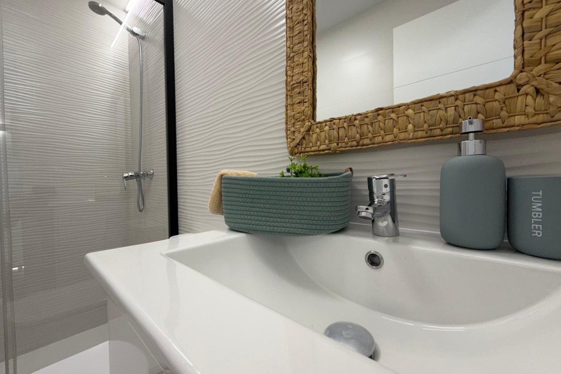 Sprzedaż - Apartament / Mieszkanie -
Torrevieja - Punta Prima