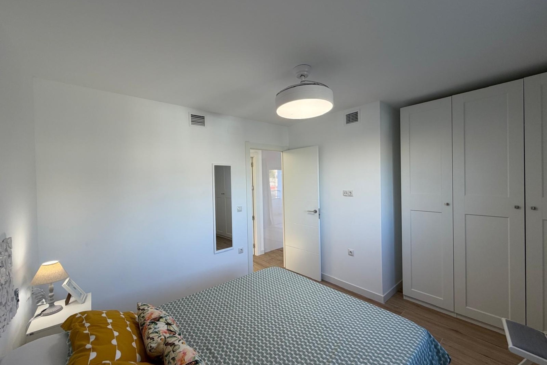 Sprzedaż - Apartament / Mieszkanie -
Torrevieja - Punta Prima