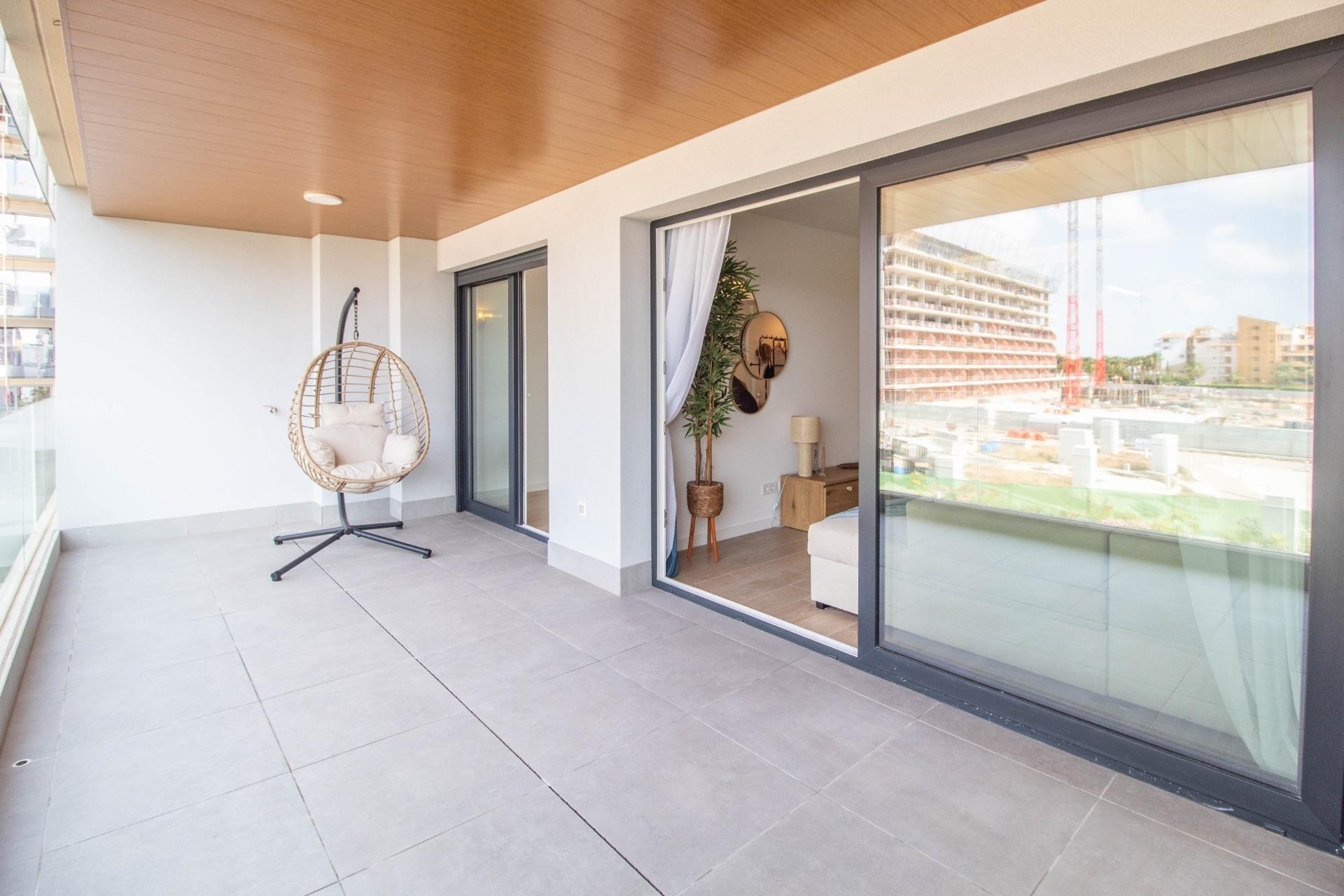 Sprzedaż - Apartament / Mieszkanie -
Torrevieja - Punta Prima