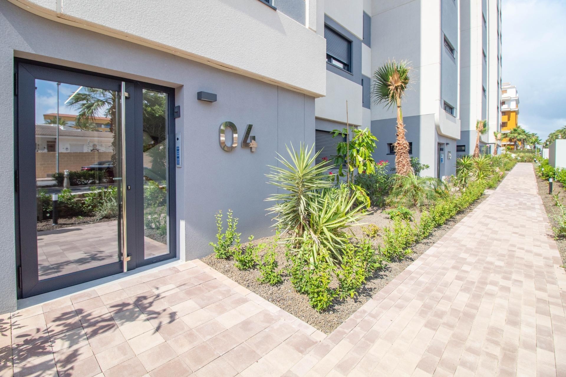 Sprzedaż - Apartament / Mieszkanie -
Torrevieja - Punta Prima