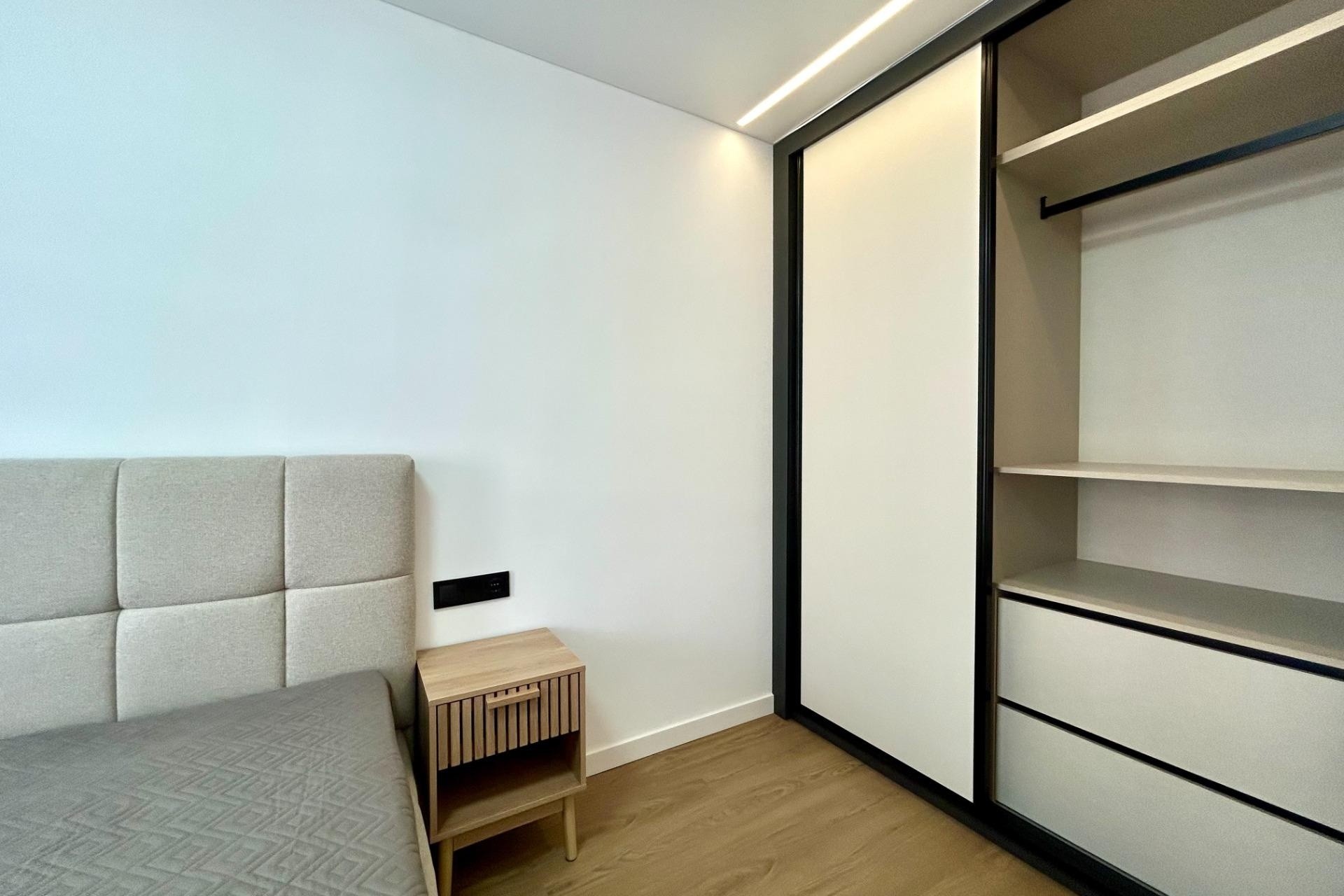 Sprzedaż - Apartament / Mieszkanie -
Torrevieja - Punta Prima