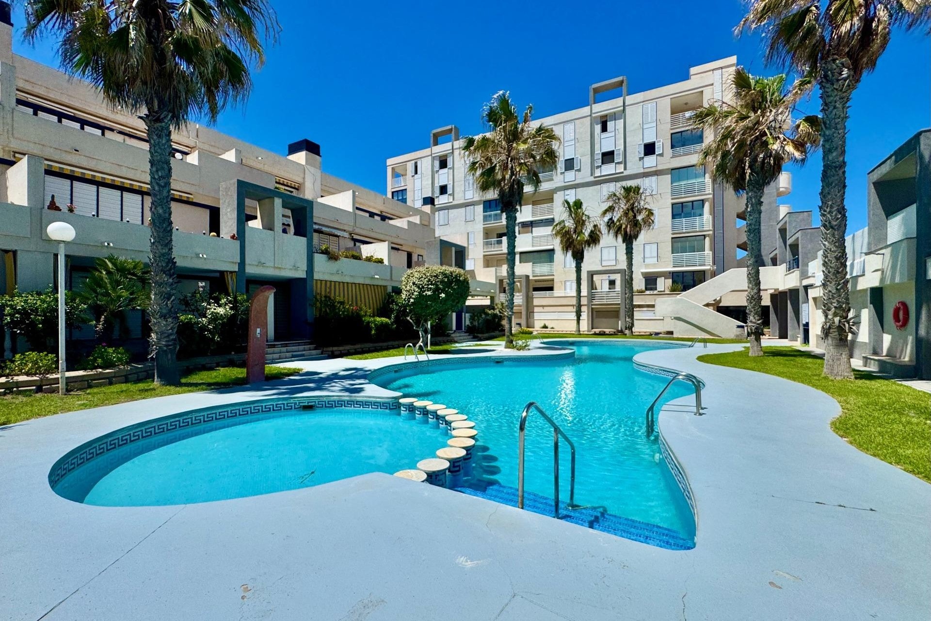 Sprzedaż - Apartament / Mieszkanie -
Torrevieja - Torre la mata