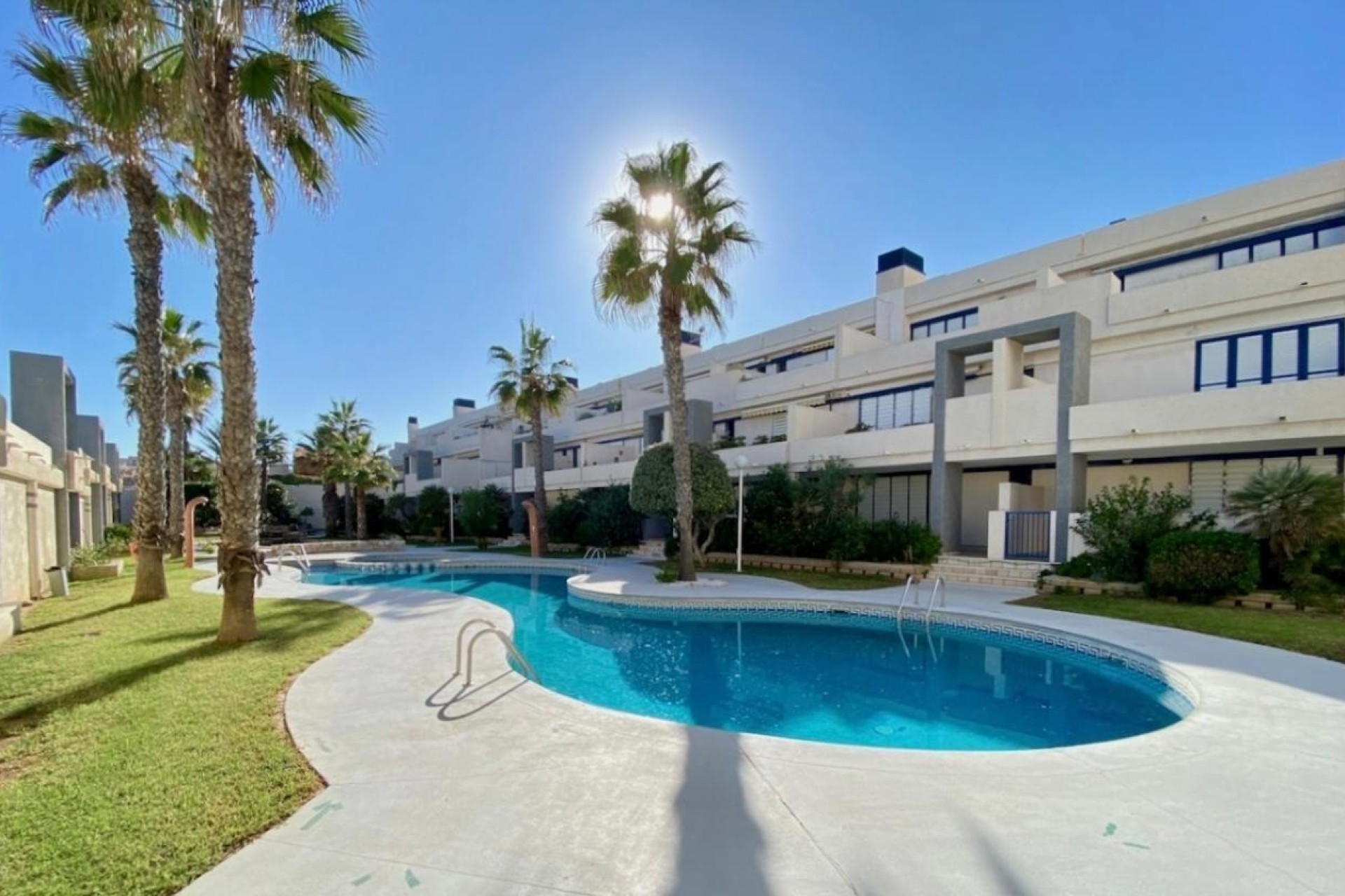 Sprzedaż - Apartament / Mieszkanie -
Torrevieja - Torre la mata