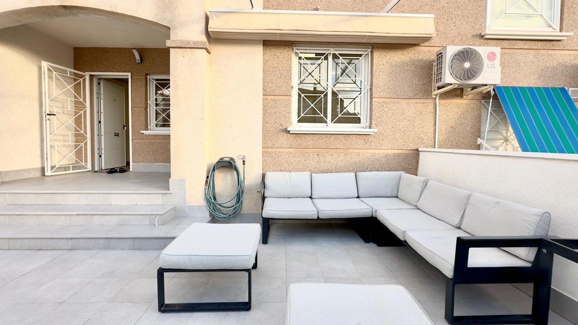 Sprzedaż - Apartament mieszkanie -
Torrevieja - Torreblanca