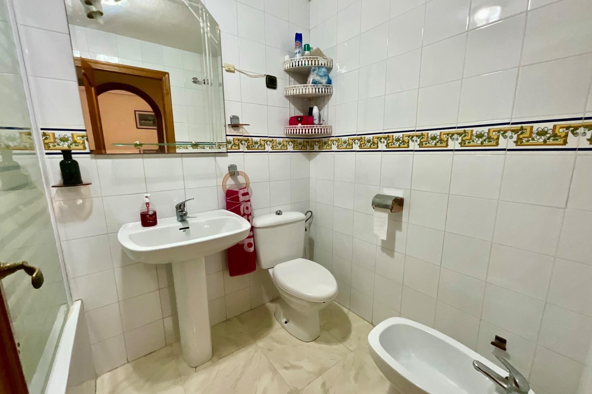 Sprzedaż - Apartament / Mieszkanie -
Torrevieja - Torreblanca