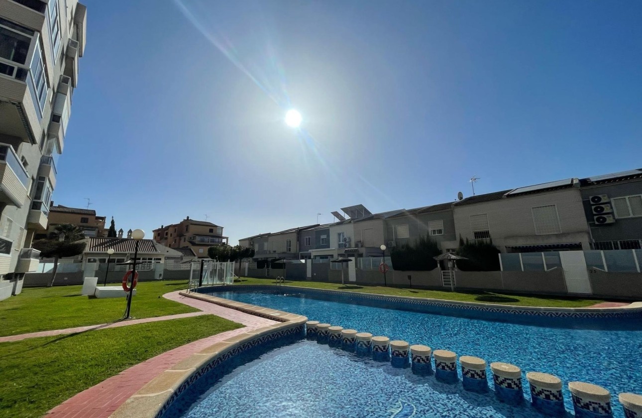 Sprzedaż - Apartament / Mieszkanie -
Torrevieja - Torreblanca