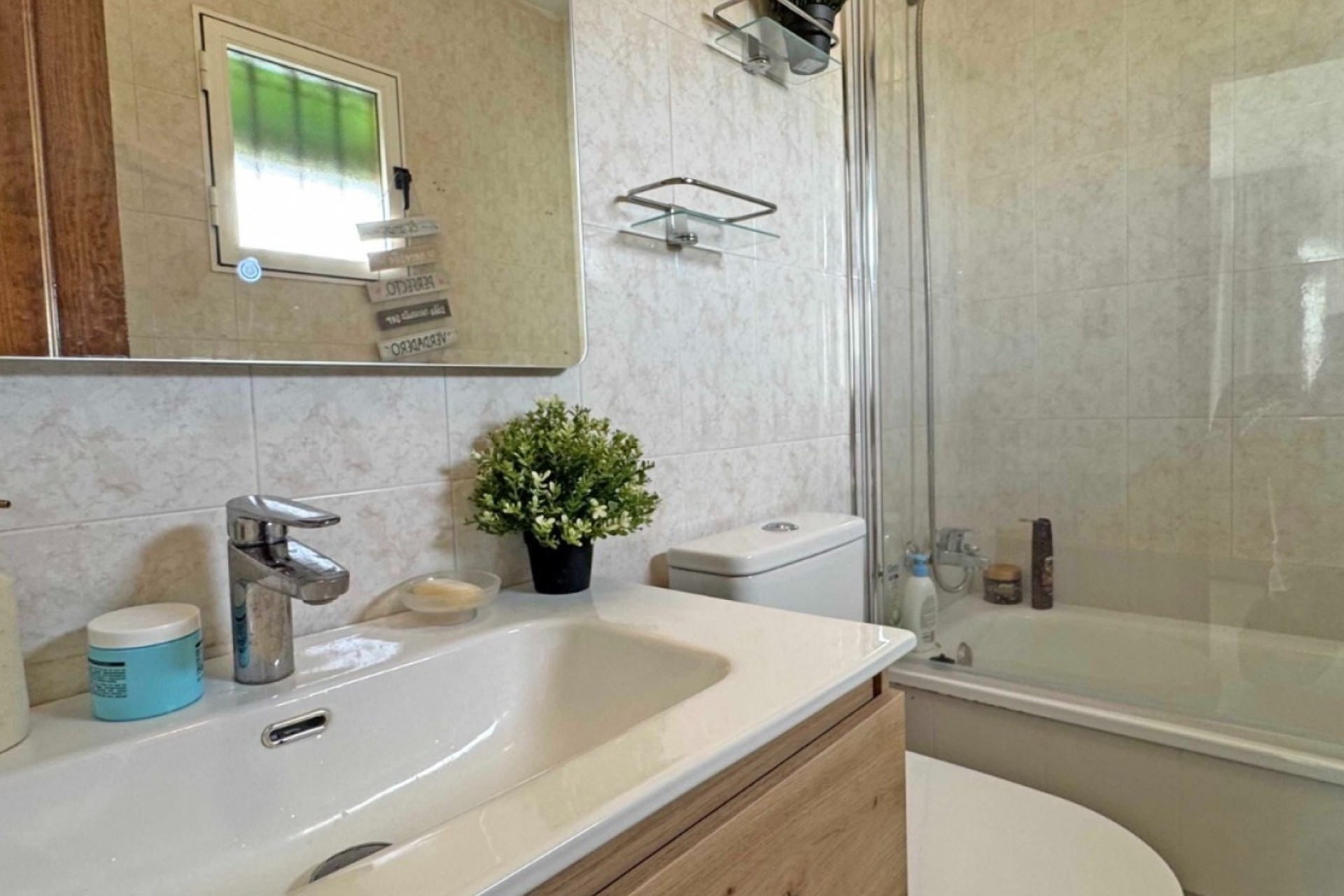 Sprzedaż - Apartament / Mieszkanie -
Torrevieja - Torrelamata - La Mata