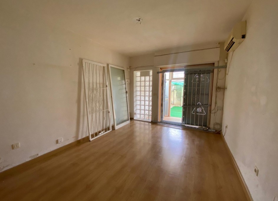 Sprzedaż - Apartament mieszkanie -
Torrevieja - Torretas