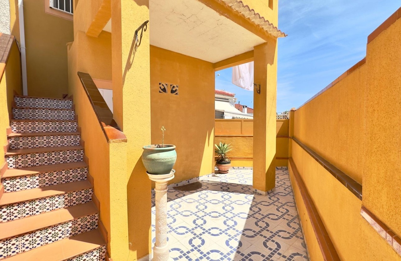 Sprzedaż - Apartament / Mieszkanie -
Torrevieja - Torretas