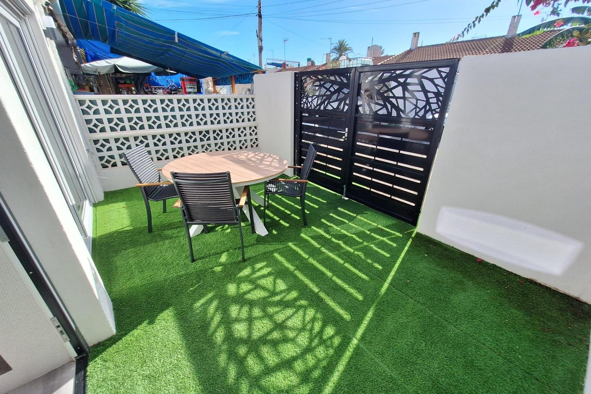 Sprzedaż - Apartament / Mieszkanie -
Torrevieja - Torretas