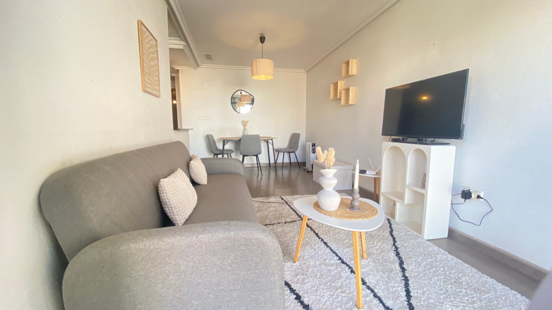 Sprzedaż - Apartament mieszkanie -
Torrevieja - Torrevieja Centro