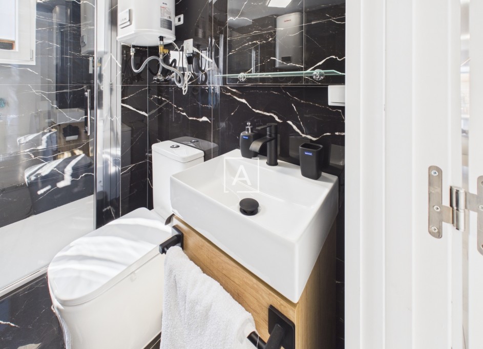 Sprzedaż - Apartament mieszkanie -
Torrevieja - Torrevieja Centro