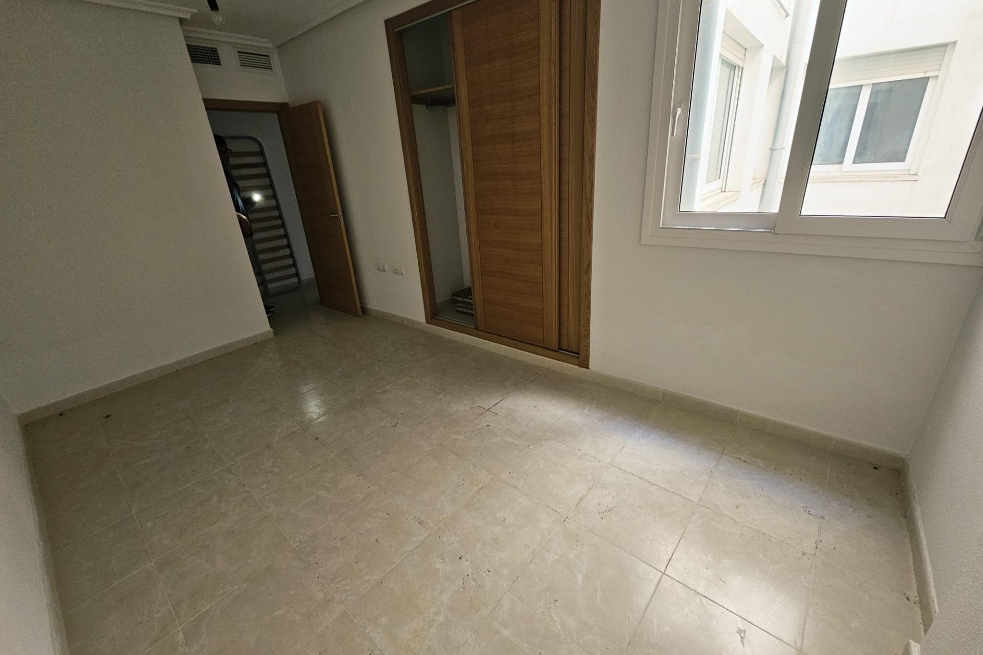 Sprzedaż - Apartament mieszkanie -
Torrevieja - torrevieja
