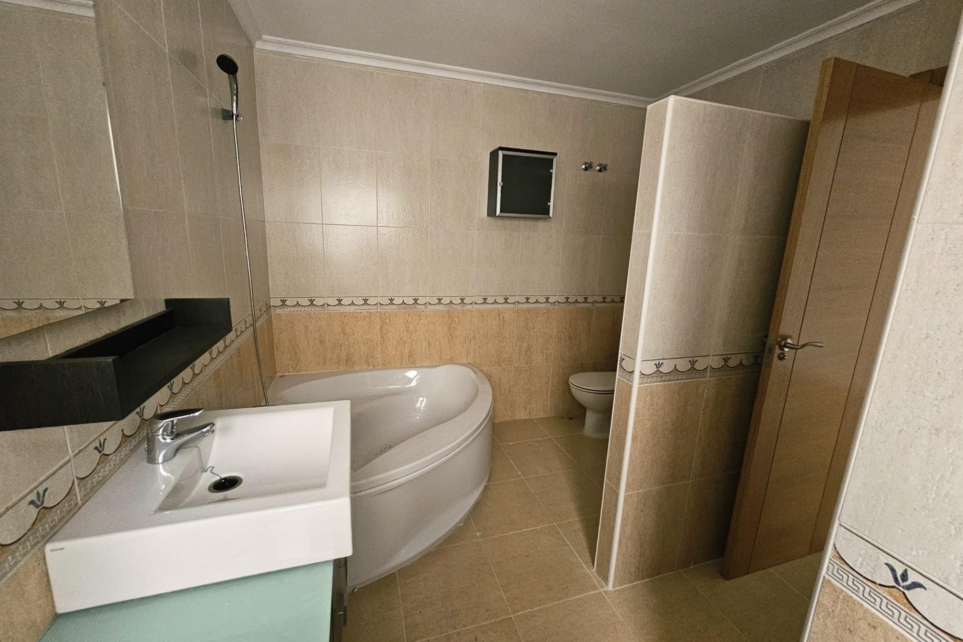 Sprzedaż - Apartament mieszkanie -
Torrevieja - torrevieja