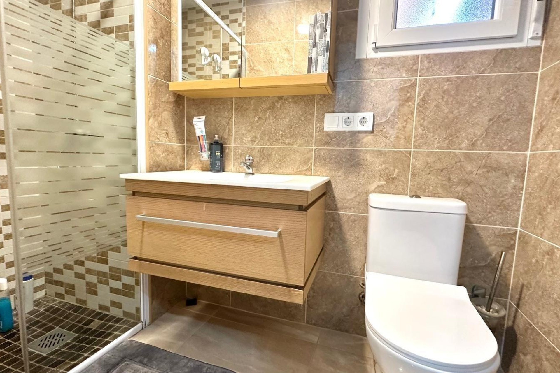 Sprzedaż - Apartament mieszkanie -
Torrevieja - torrevieja