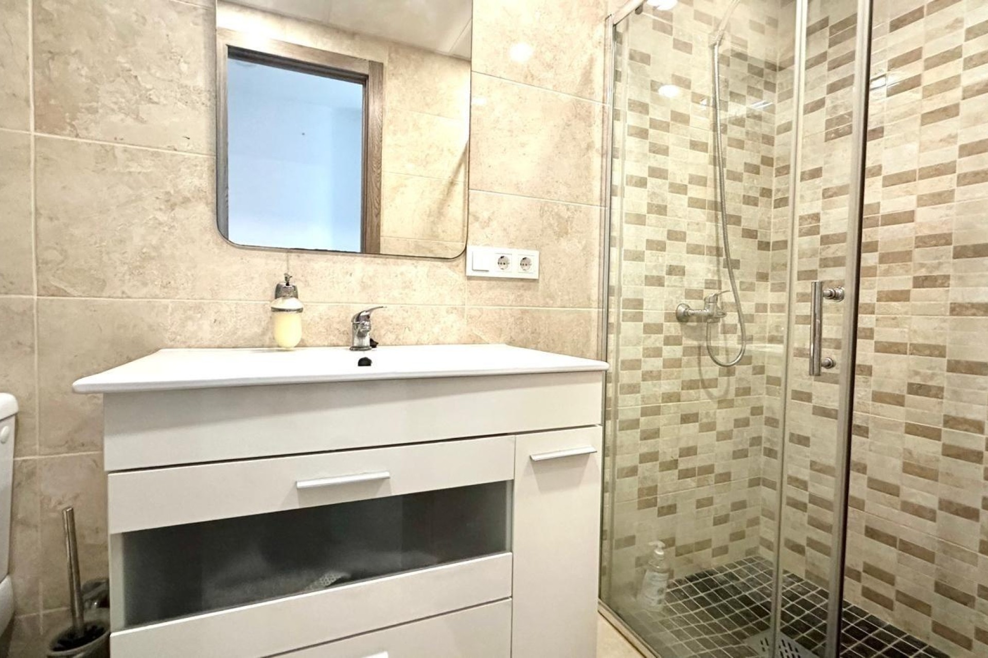 Sprzedaż - Apartament mieszkanie -
Torrevieja - torrevieja