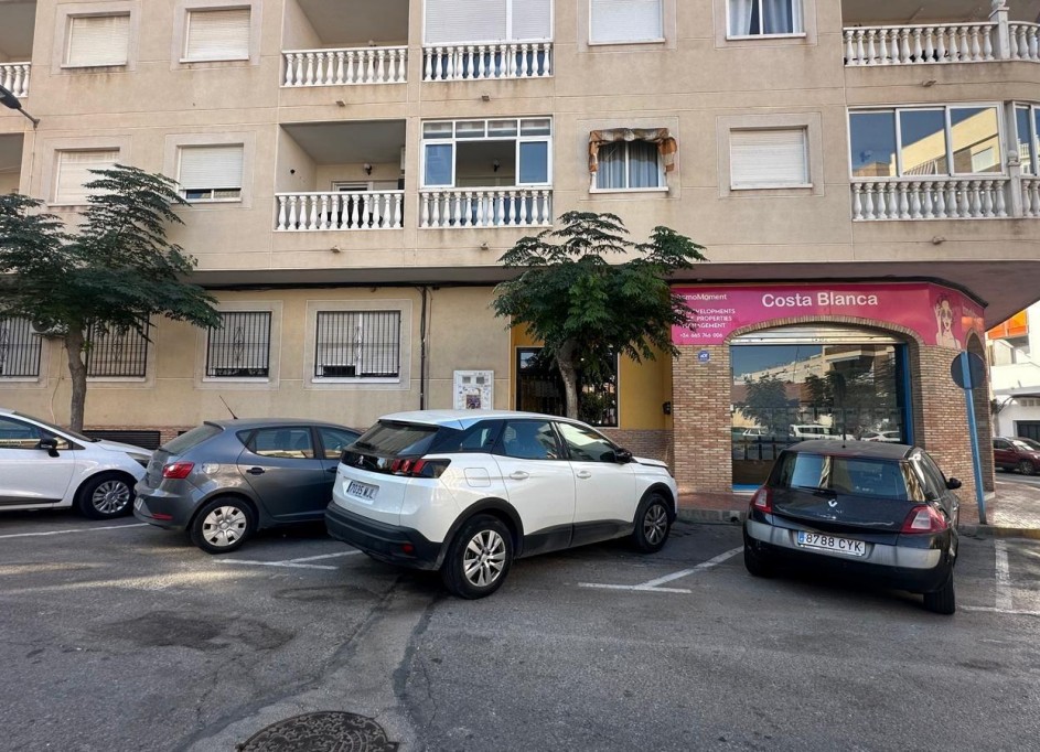 Sprzedaż - Apartament mieszkanie -
Torrevieja - torrevieja