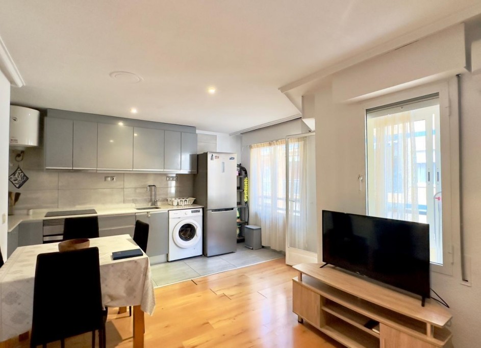 Sprzedaż - Apartament mieszkanie -
Torrevieja - torrevieja