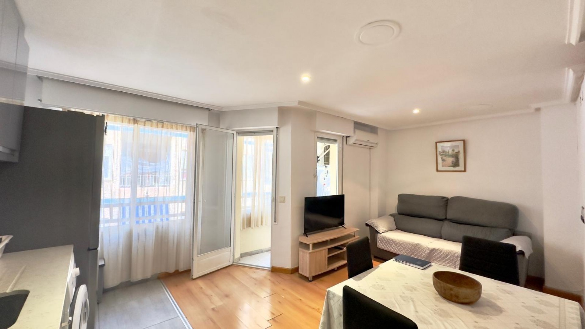 Sprzedaż - Apartament mieszkanie -
Torrevieja - torrevieja