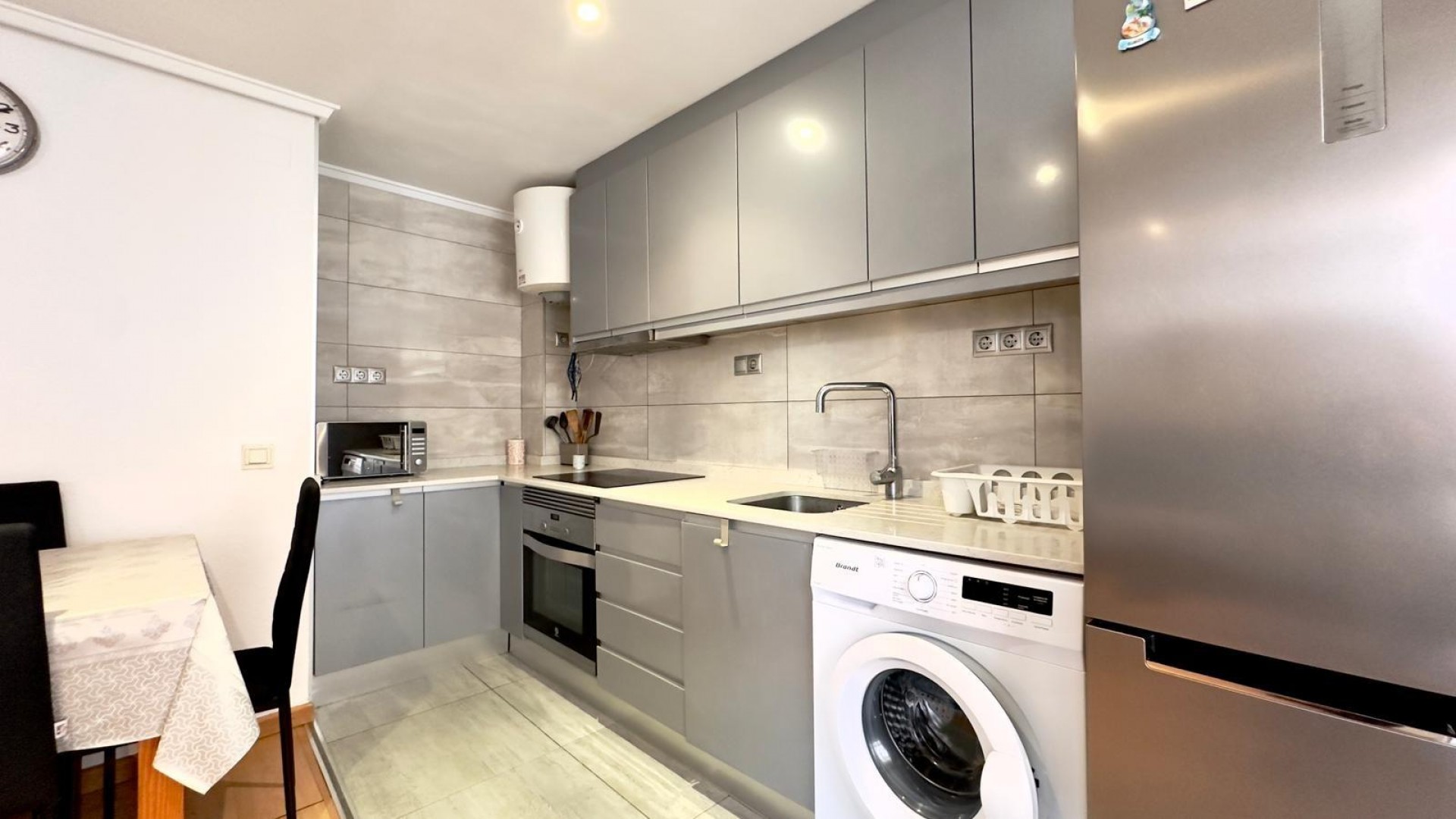 Sprzedaż - Apartament mieszkanie -
Torrevieja - torrevieja