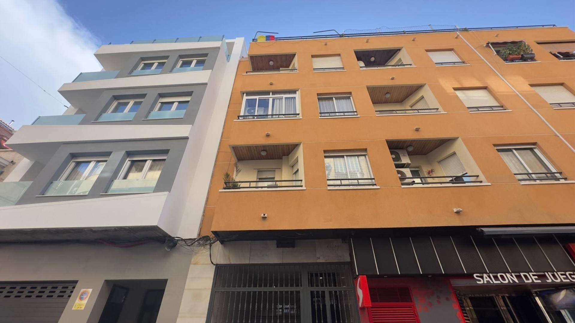 Sprzedaż - Apartament mieszkanie -
Torrevieja - torrevieja