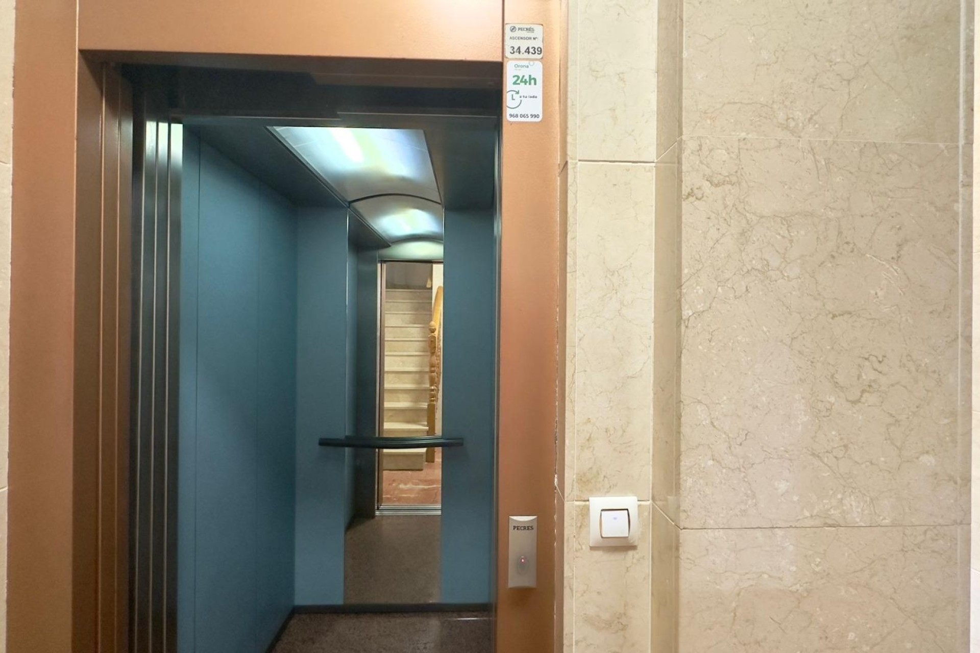 Sprzedaż - Apartament / Mieszkanie -
Torrevieja - torrevieja