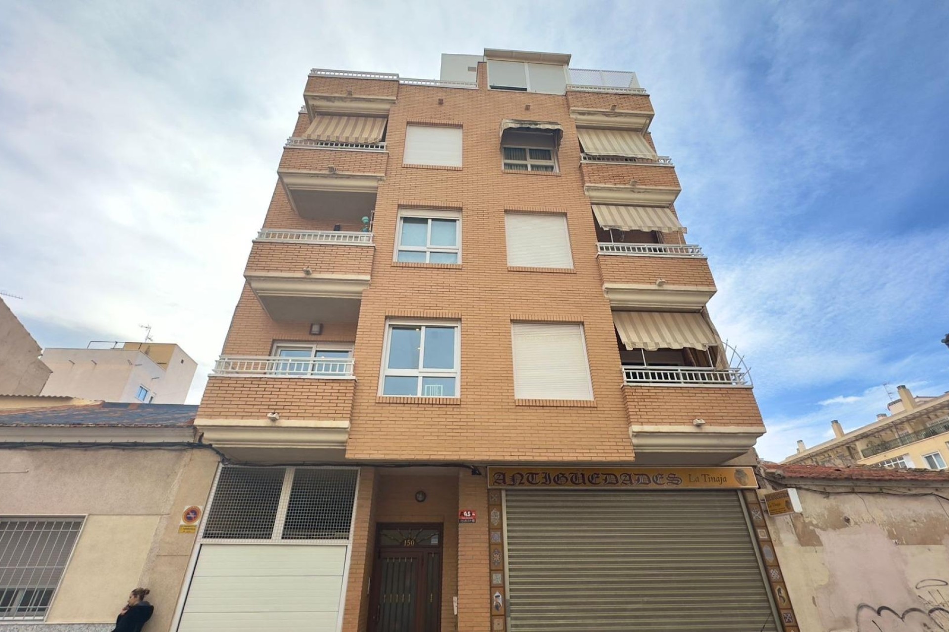 Sprzedaż - Apartament / Mieszkanie -
Torrevieja - torrevieja