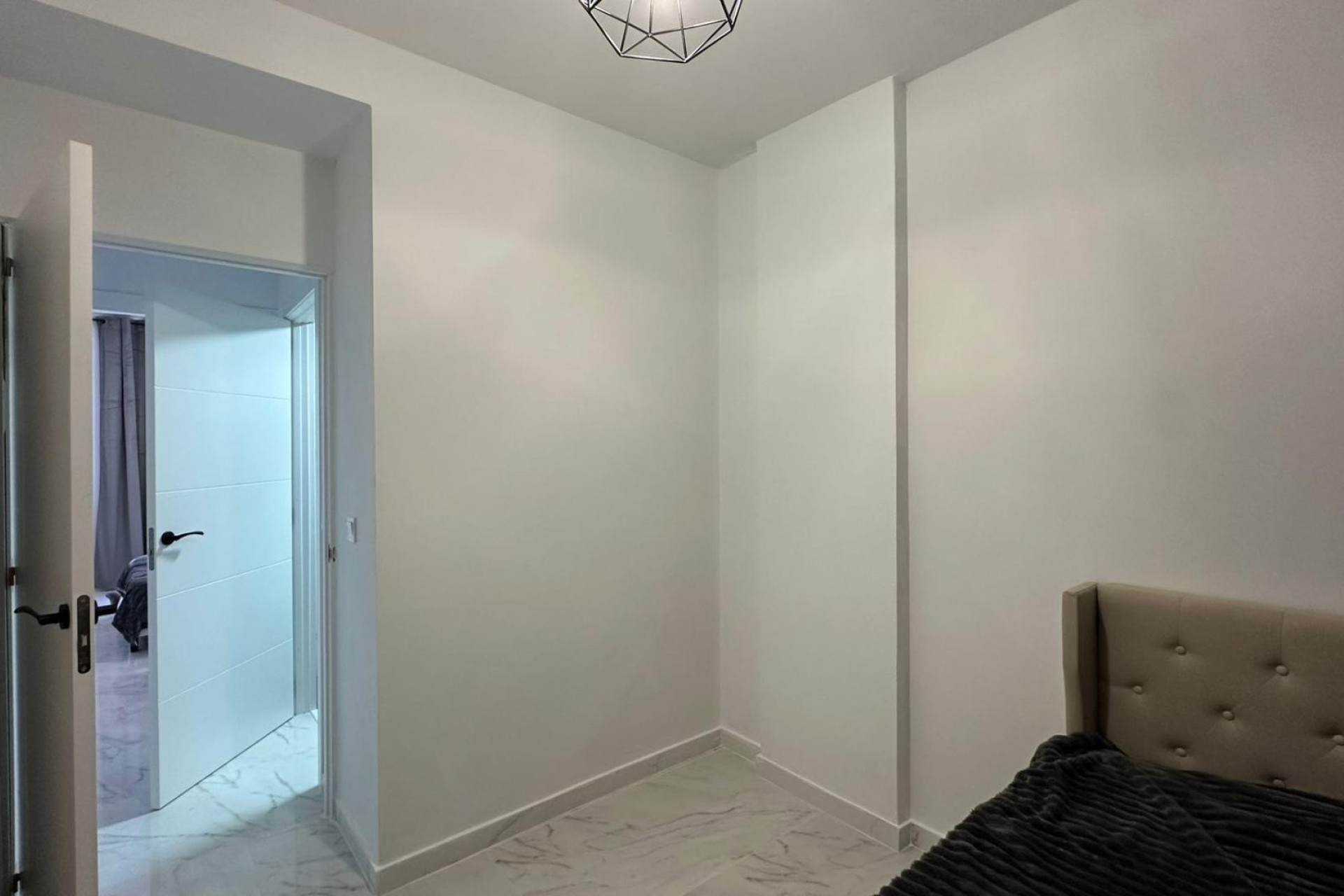 Sprzedaż - Apartament / Mieszkanie -
Torrevieja - torrevieja