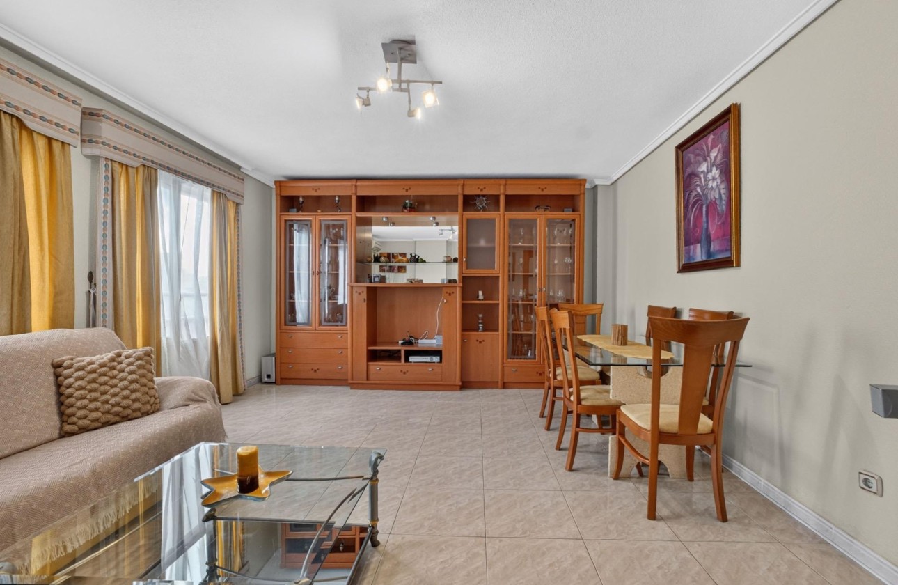 Sprzedaż - Apartament / Mieszkanie -
Torrevieja - torrevieja