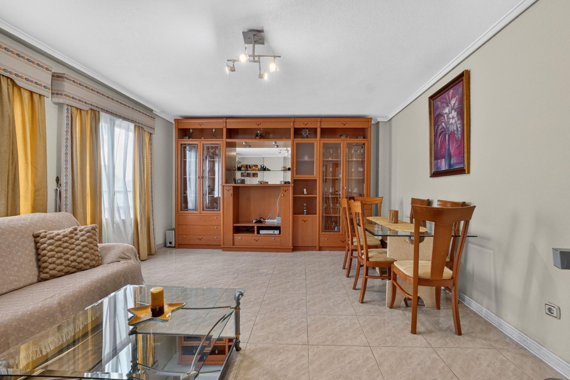 Sprzedaż - Apartament / Mieszkanie -
Torrevieja - torrevieja